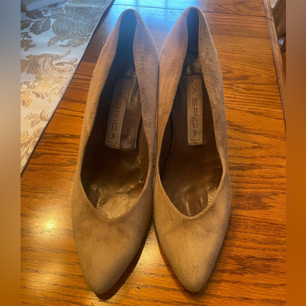 VINTAGE 1980s SUEDE VIA SPIGA HEELS SZ 9.5